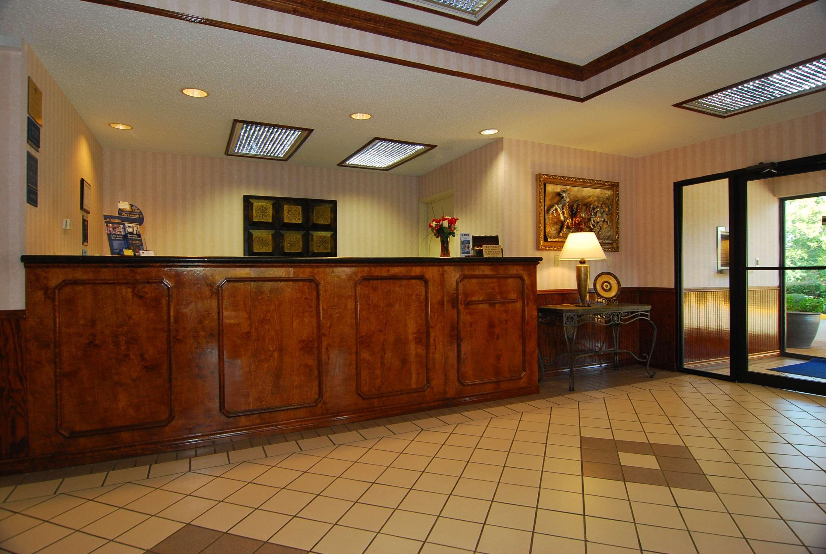 Best Western Lindale Inn Eksteriør billede