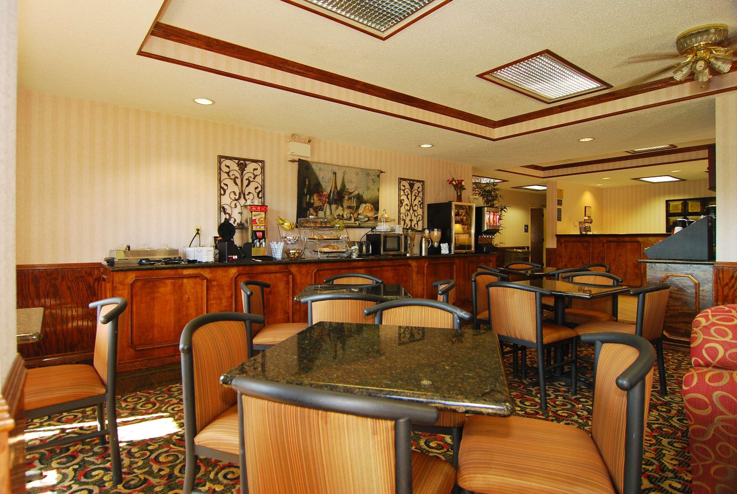 Best Western Lindale Inn Eksteriør billede