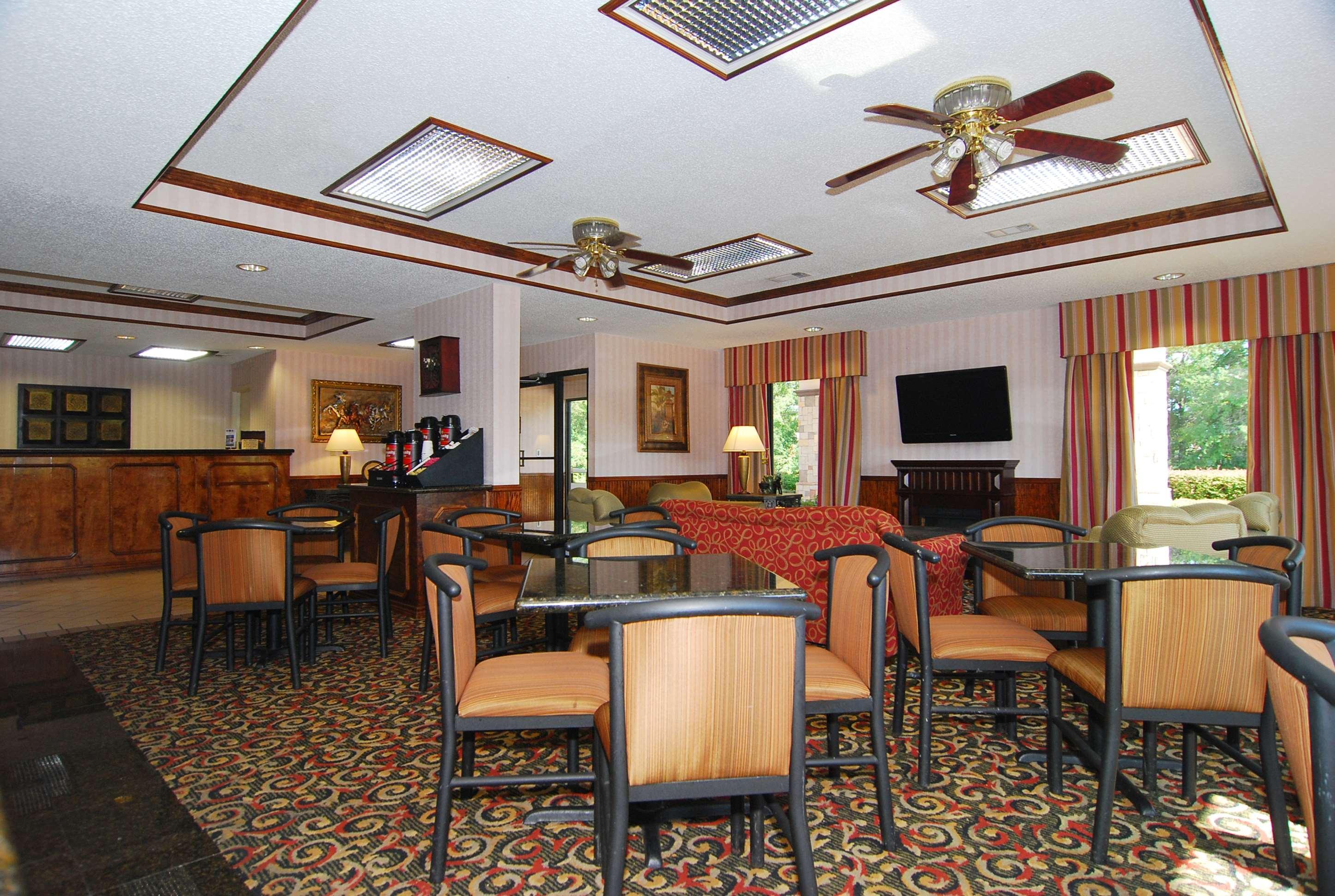 Best Western Lindale Inn Eksteriør billede